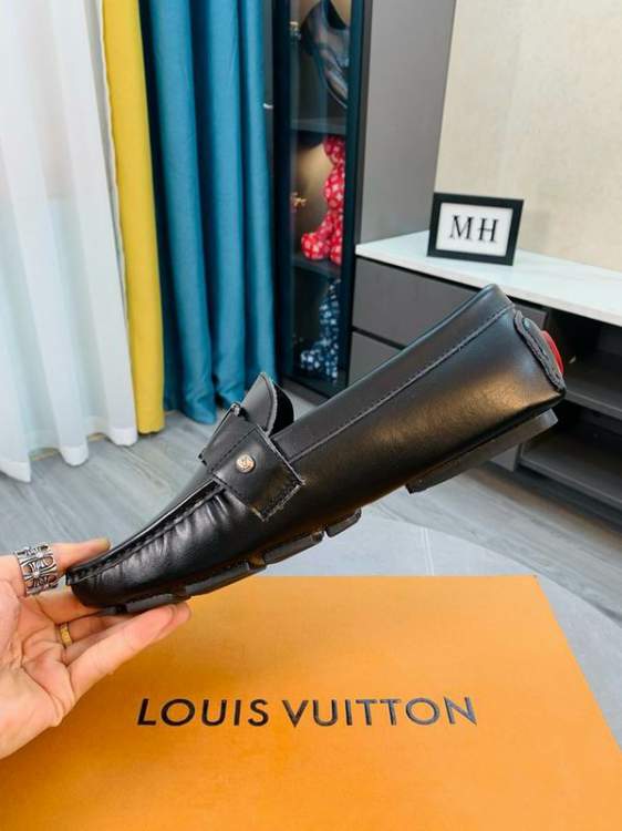 Picture of Louis Vuitton Shoes _SKULVsz38-44mnf070212190